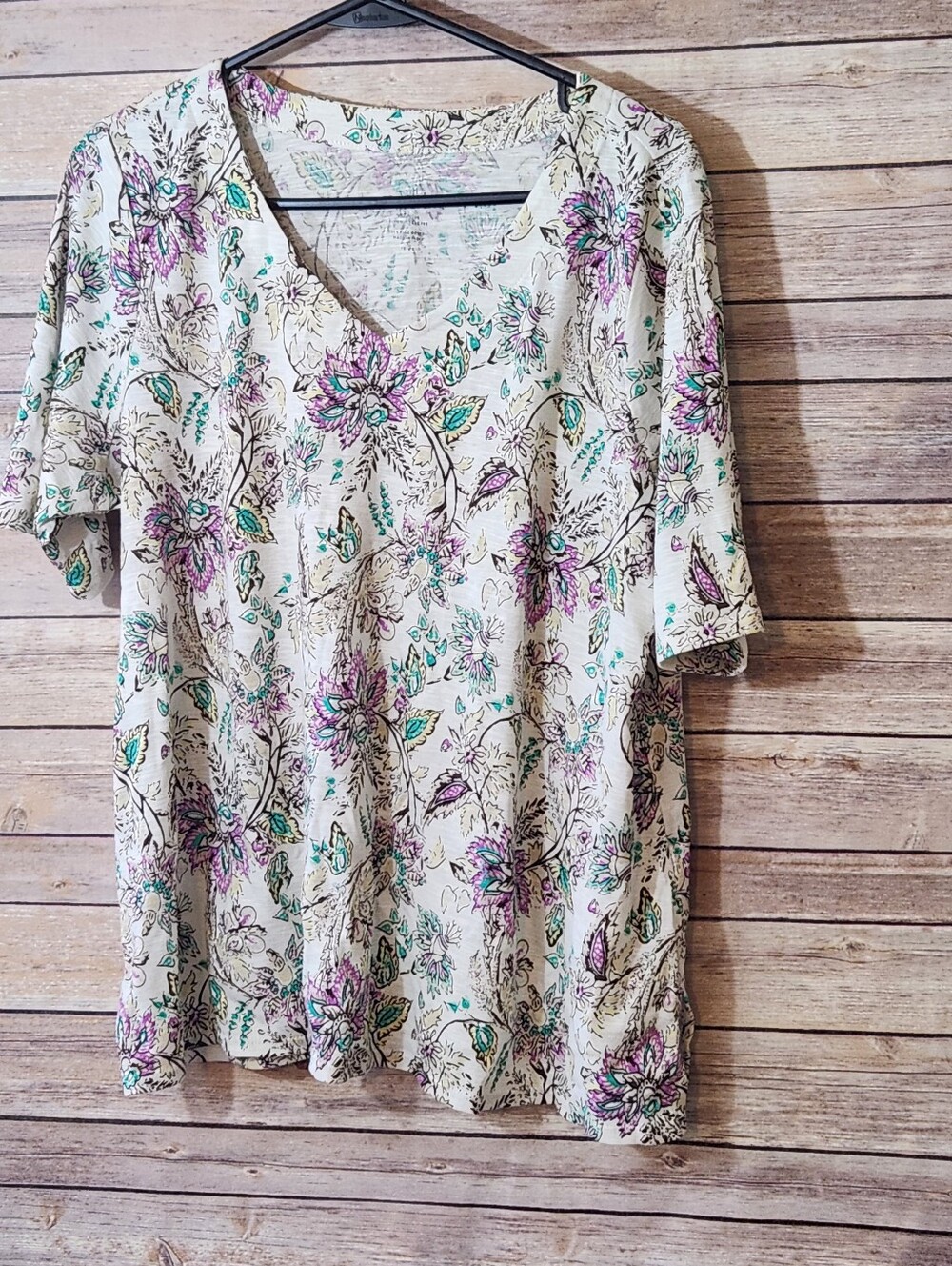 J. Jill Cream Floral V-Neck Short Sleeve Top with Purple & Teal Accents